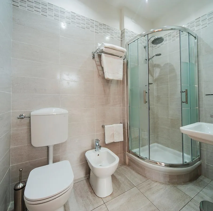 La Porta Del Paradiso Florence Bed & Breakfast